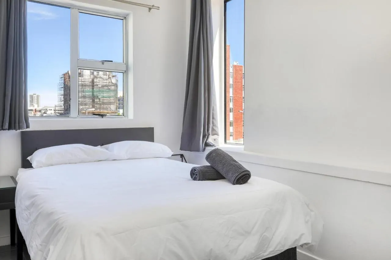 Hotel Inn & Out Express Sea Point Cape Town