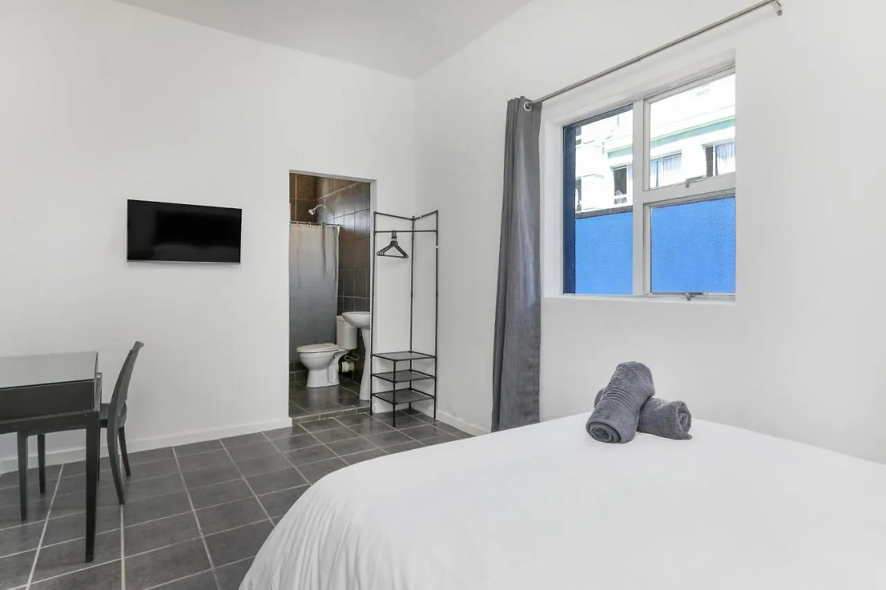 Inn & Out Express Sea Point Cape Town Hotel