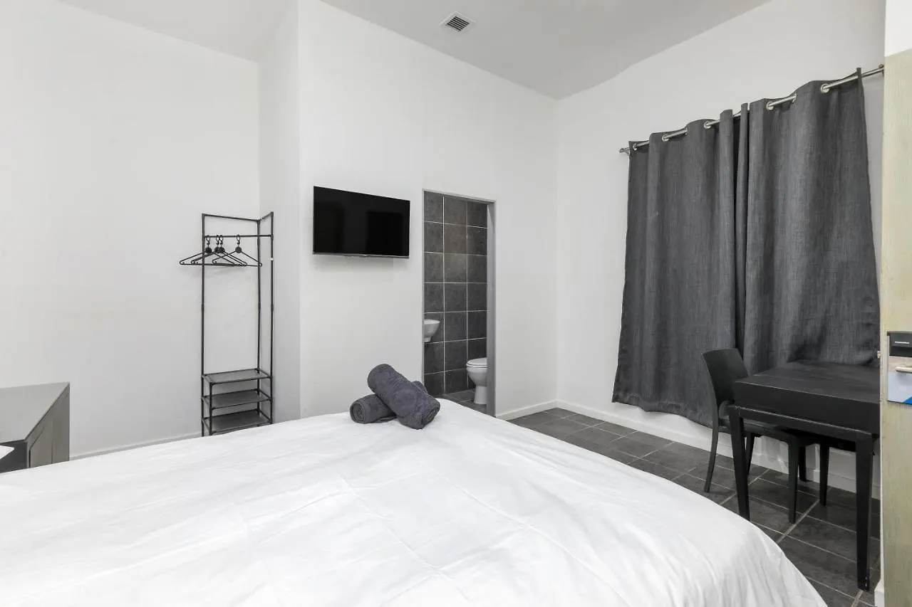 Hotel Inn & Out Express Sea Point Cape Town