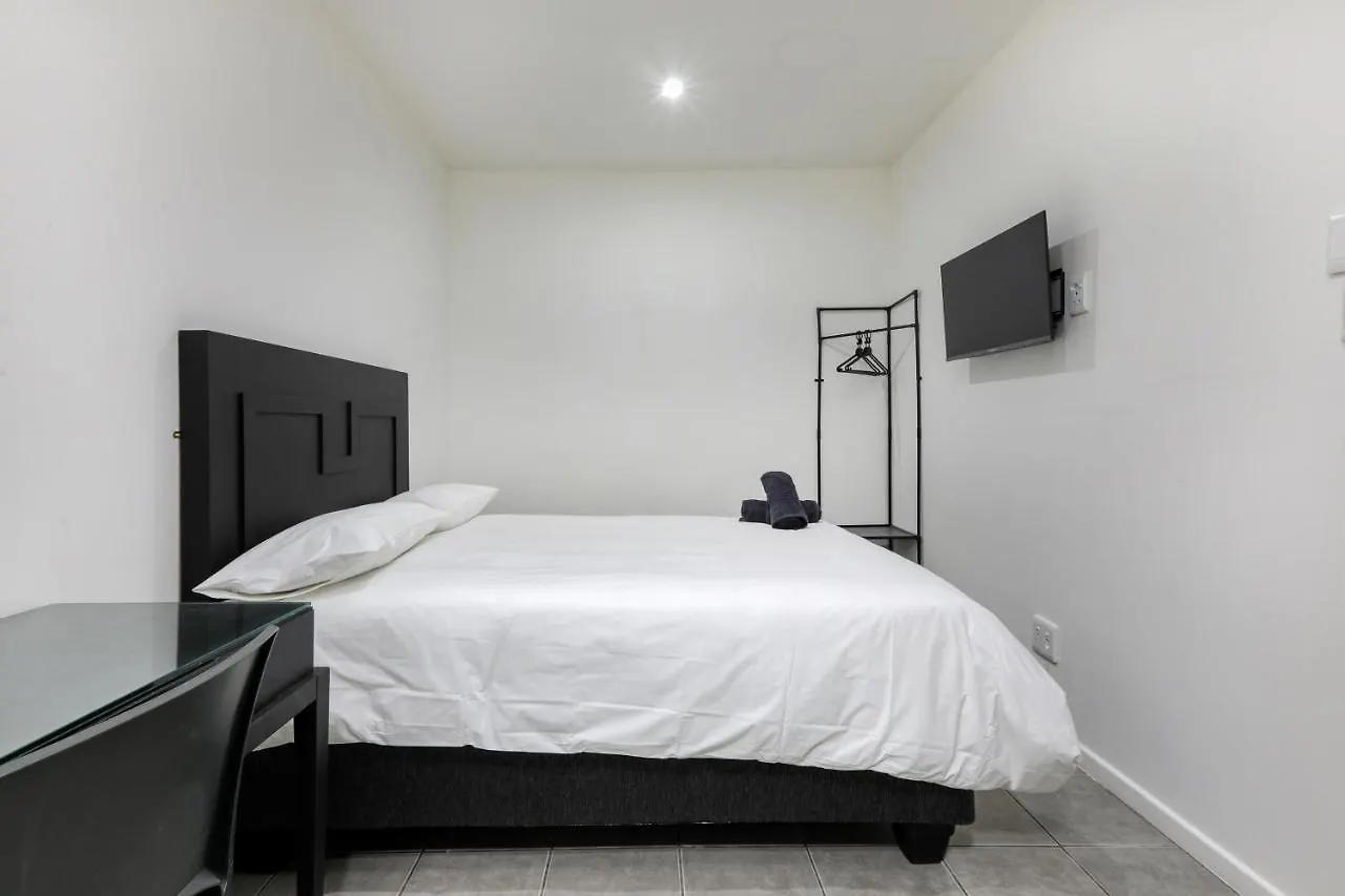 Inn & Out Express Sea Point Cape Town